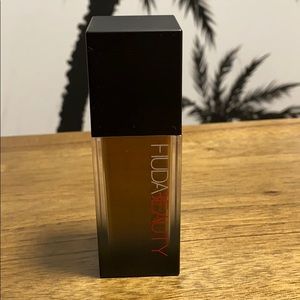 HUDA BEAUTY FOUNDATION